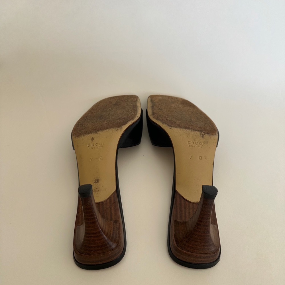 Vintage Gucci black heels size 7 B - Picture 4 of 5